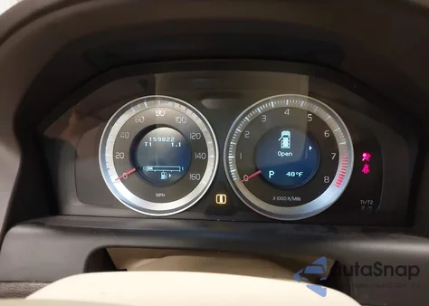 2012 Volvo Xc60 T6 R-Design Platinum z USA, uszkodzony, nr VIN YV4902DZ4C2264100